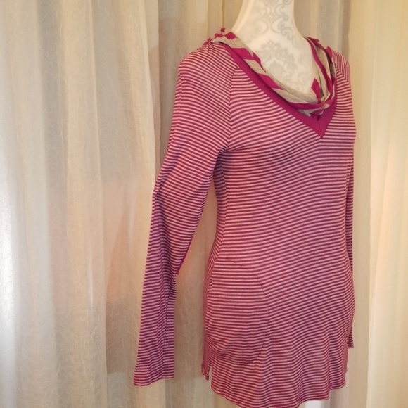 Athleta long sleeved hoodie - Picture 3 of 8